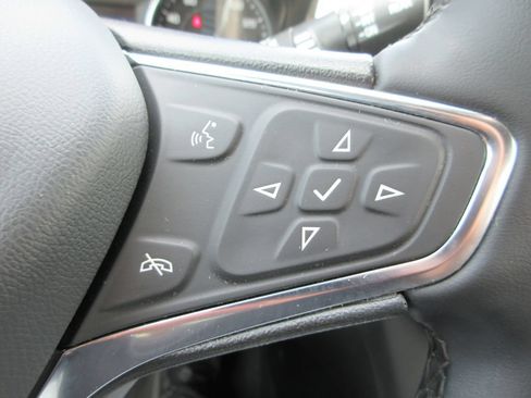 Used 2024 Chevrolet Equinox LT FWD image 26