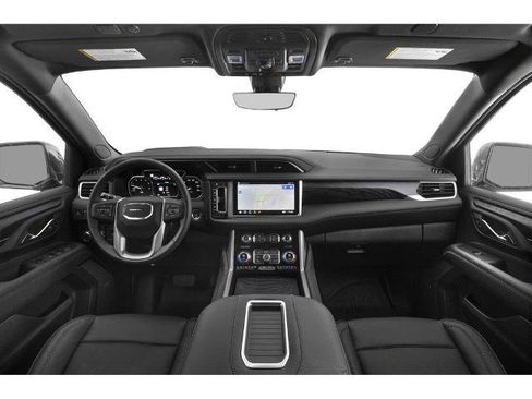 Used 2021 GMC Yukon XL Denali w/ Denali Premium Package AWD/4WD image 5