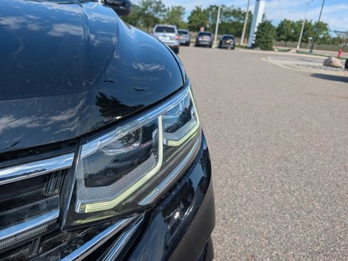 Used 2023 Volkswagen Tiguan SEL R-Line AWD/4WD image 16