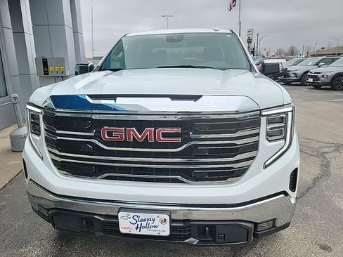Used 2025 GMC Sierra 1500 SLT w/ SLT Convenience Package image 2