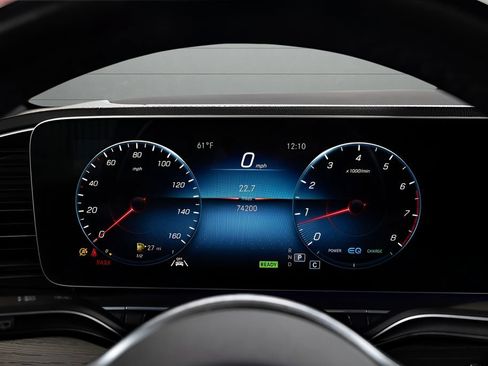 Used 2023 Mercedes-Benz GLS 450 4MATIC image 19