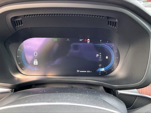 Used 2023 Volvo XC60 B5 Plus w/ Protection Package Premier image 28