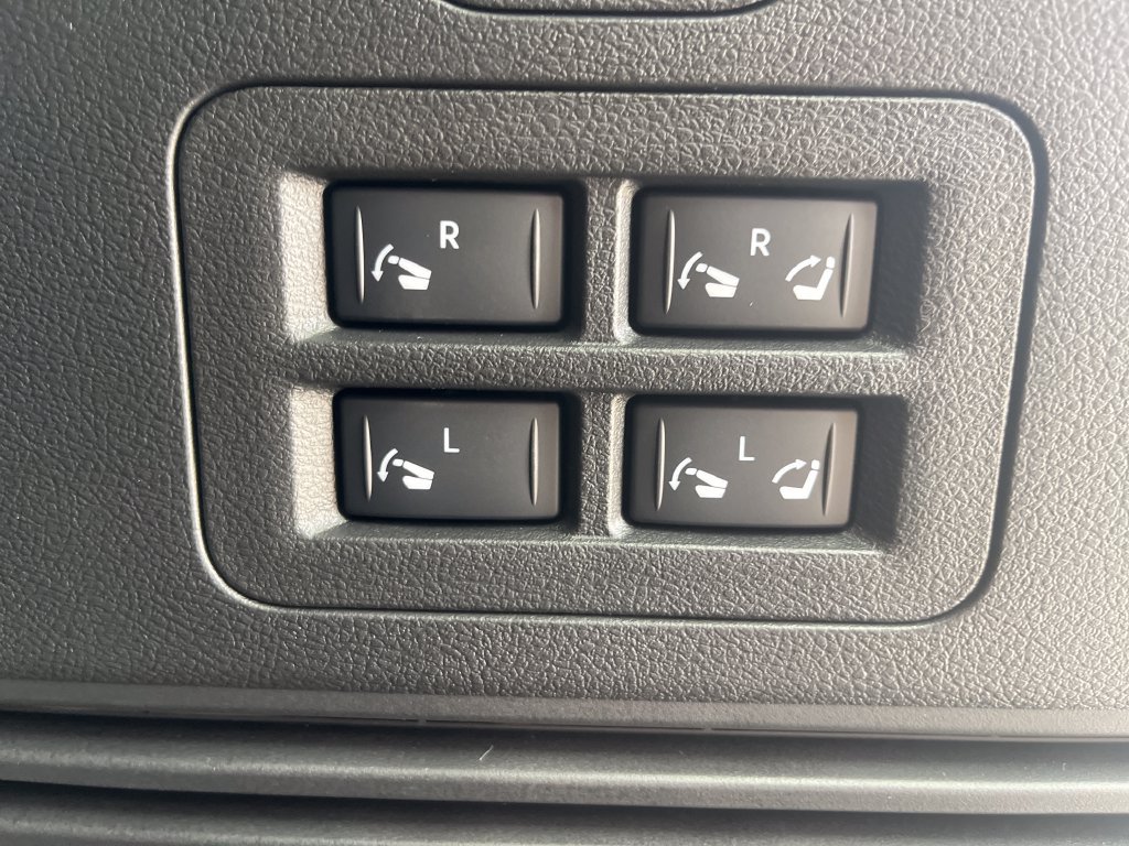 New 2026 Nissan Armada SL AWD/4WD image 33