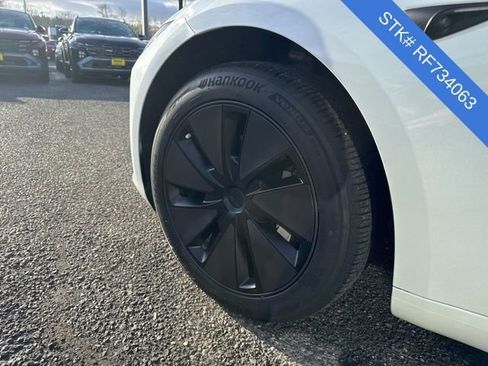 Used 2024 Tesla Model 3 Standard Range image 4