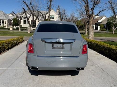 Used 2018 Rolls-Royce Phantom Sedan image 10