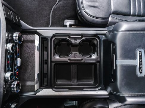 Used 2025 Ford F250 Platinum w/ FX4 Off-Road Package image 18