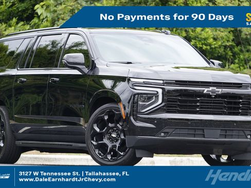 Used 2025 Chevrolet Suburban RST AWD/4WD image 1