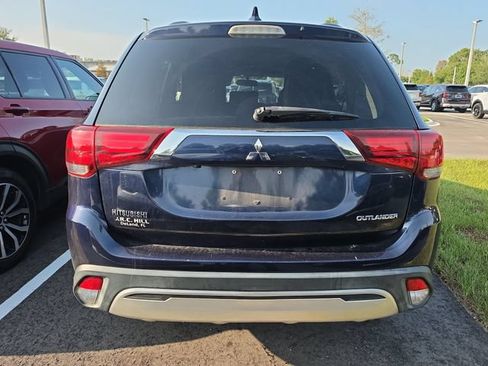 Used 2019 Mitsubishi Outlander ES FWD image 5