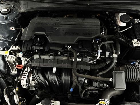 Used 2023 Hyundai Elantra SEL w/ Convenience Package image 35