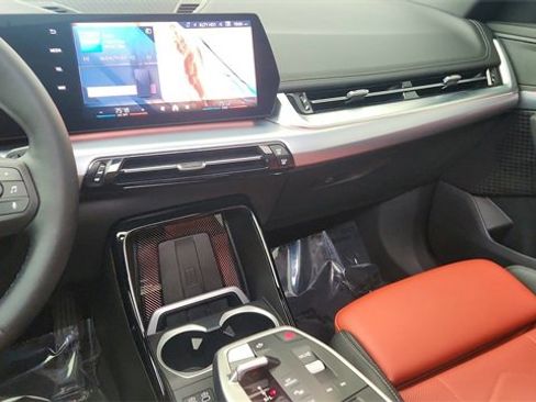 Used 2025 BMW X1 xDrive28i image 46