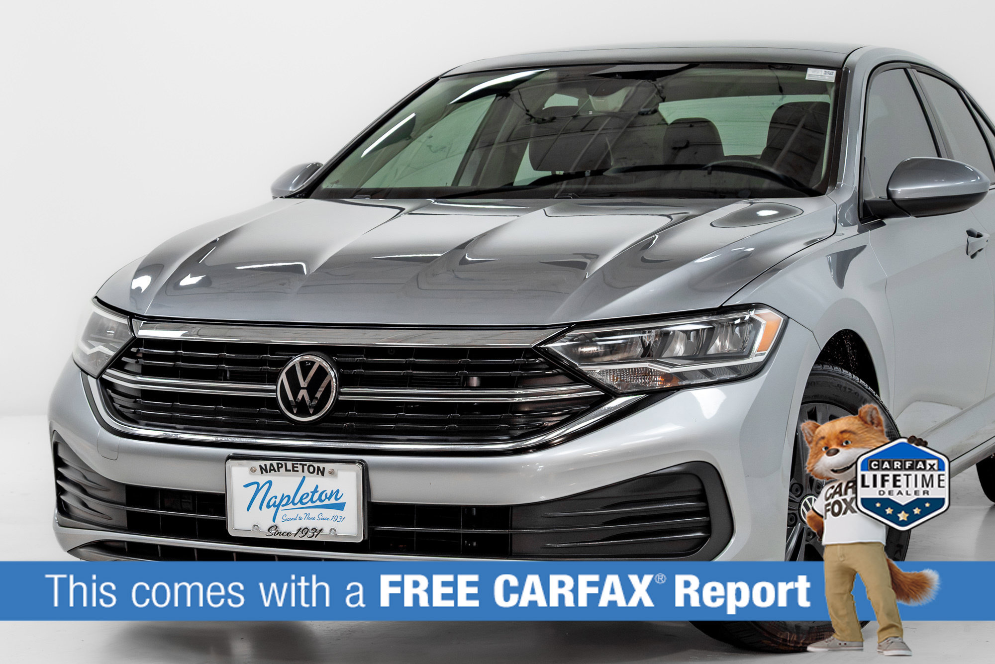 Used 2024 Volkswagen Jetta SE w/ Panoramic Sunroof Package FWD image 2