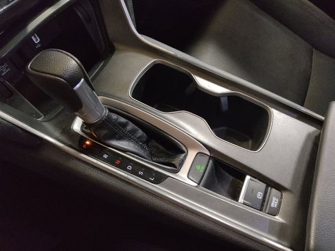 Used 2019 Honda Accord LX image 26