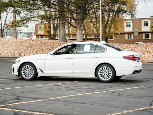 Used 2022 BMW 530i xDrive w/ Convenience Package image 7
