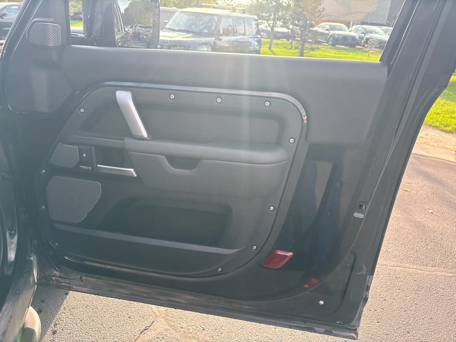 Used 2024 Land Rover Defender 90 V8 AWD/4WD image 8