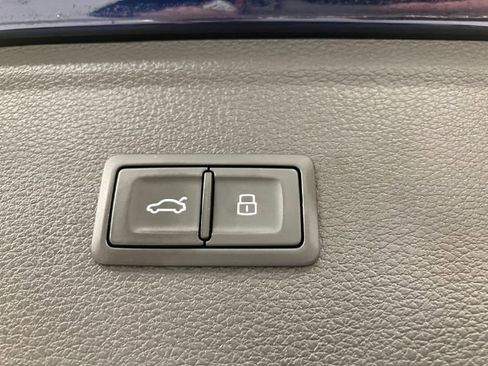 Used 2018 Audi Q5 2.0T Premium Plus w/ Premium Plus Package image 56