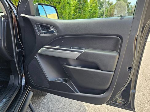Used 2019 Chevrolet Colorado ZR2 w/ ZR2 Midnight Special Edition image 29