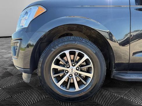 Certified 2019 Ford Expedition XLT w/ Equipment Group 201A AWD/4WD image 14