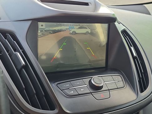 Used 2018 Ford Escape SEL image 23