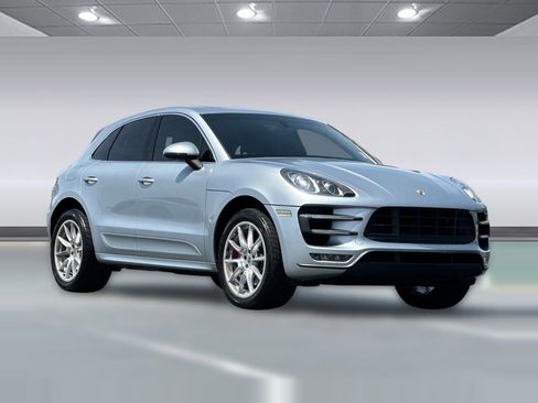 Used 2015 Porsche Macan Turbo AWD/4WD image 6