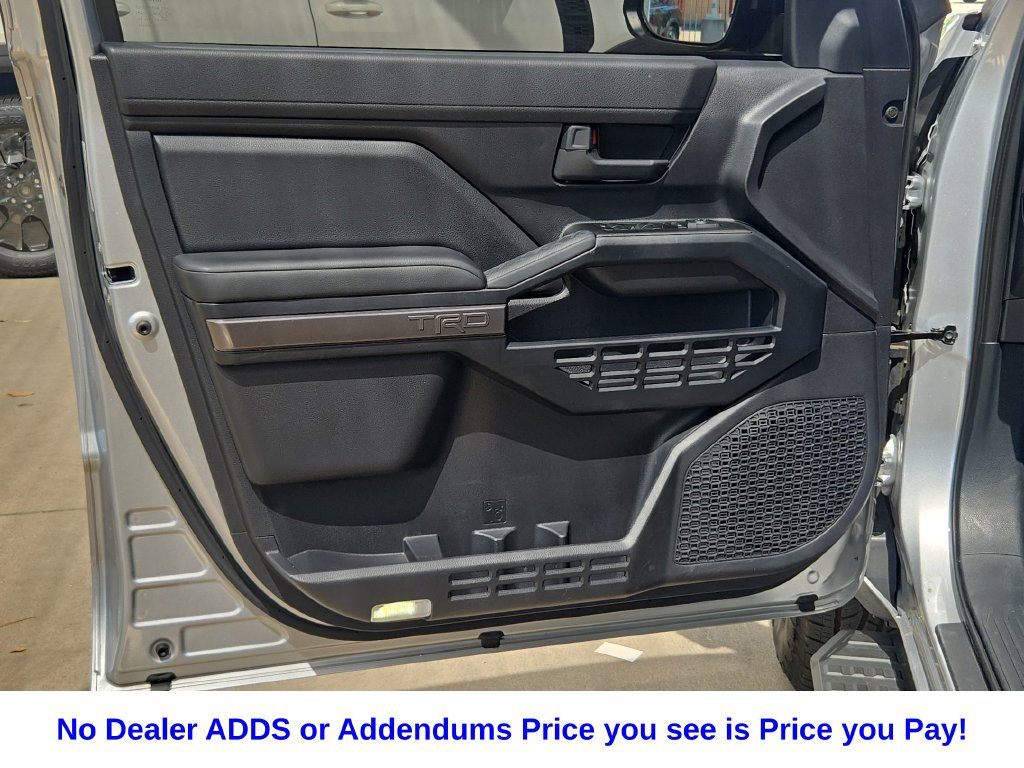 Used 2025 Toyota 4Runner TRD Off-Road AWD/4WD image 19