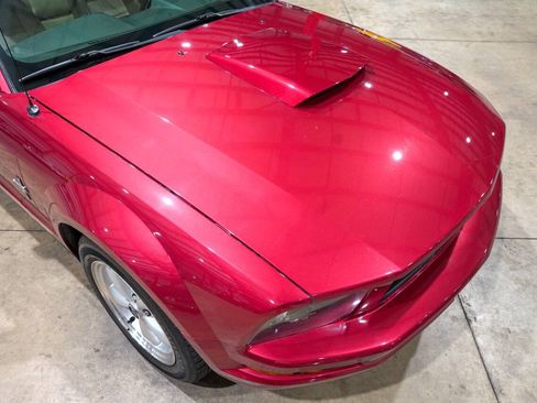Used 2007 Ford Mustang Coupe RWD image 18