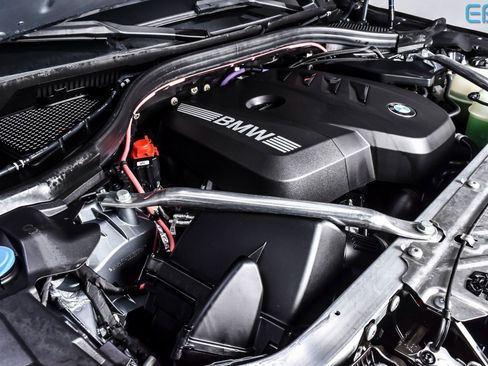 Used 2025 BMW X3 xDrive30i w/ Convenience Package image 12