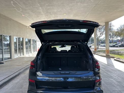 Used 2024 BMW X5 sDrive40i w/ M Sport Package image 37