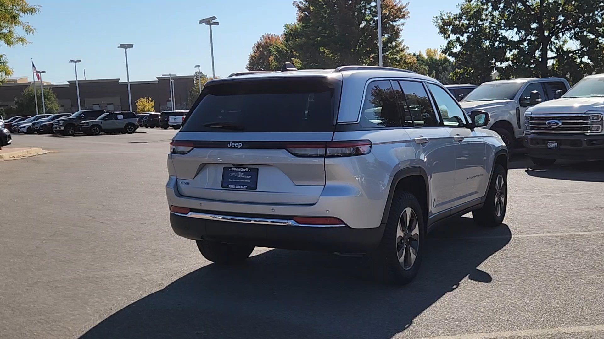 Used 2024 Jeep Grand Cherokee Limited 4xe AWD/4WD image 15