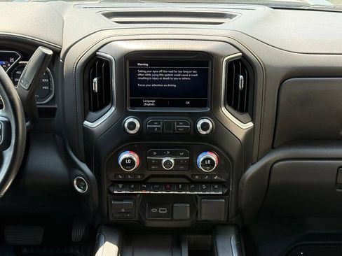 Used 2023 GMC Sierra 3500 AT4 w/ AT4 Premium Plus Package AWD/4WD image 16