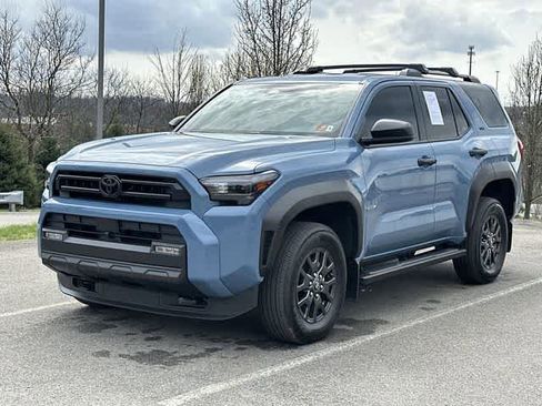 Used 2025 Toyota 4Runner SR5 image 1