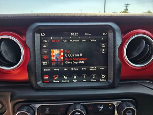 Used 2022 Jeep Gladiator Rubicon AWD/4WD image 7