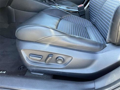 Used 2020 Toyota Corolla XSE image 20