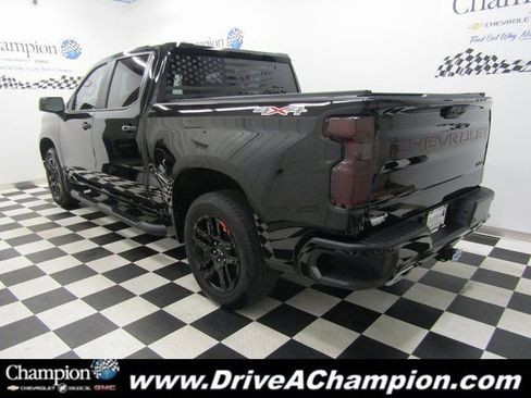 Used 2024 Chevrolet Silverado 1500 RST w/ Redline Edition AWD/4WD image 12
