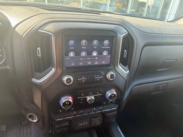 Used 2022 GMC Sierra 1500 AT4 w/ AT4 Preferred Package AWD/4WD image 13