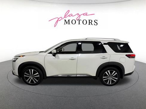 Used 2023 Nissan Pathfinder Platinum AWD/4WD image 7