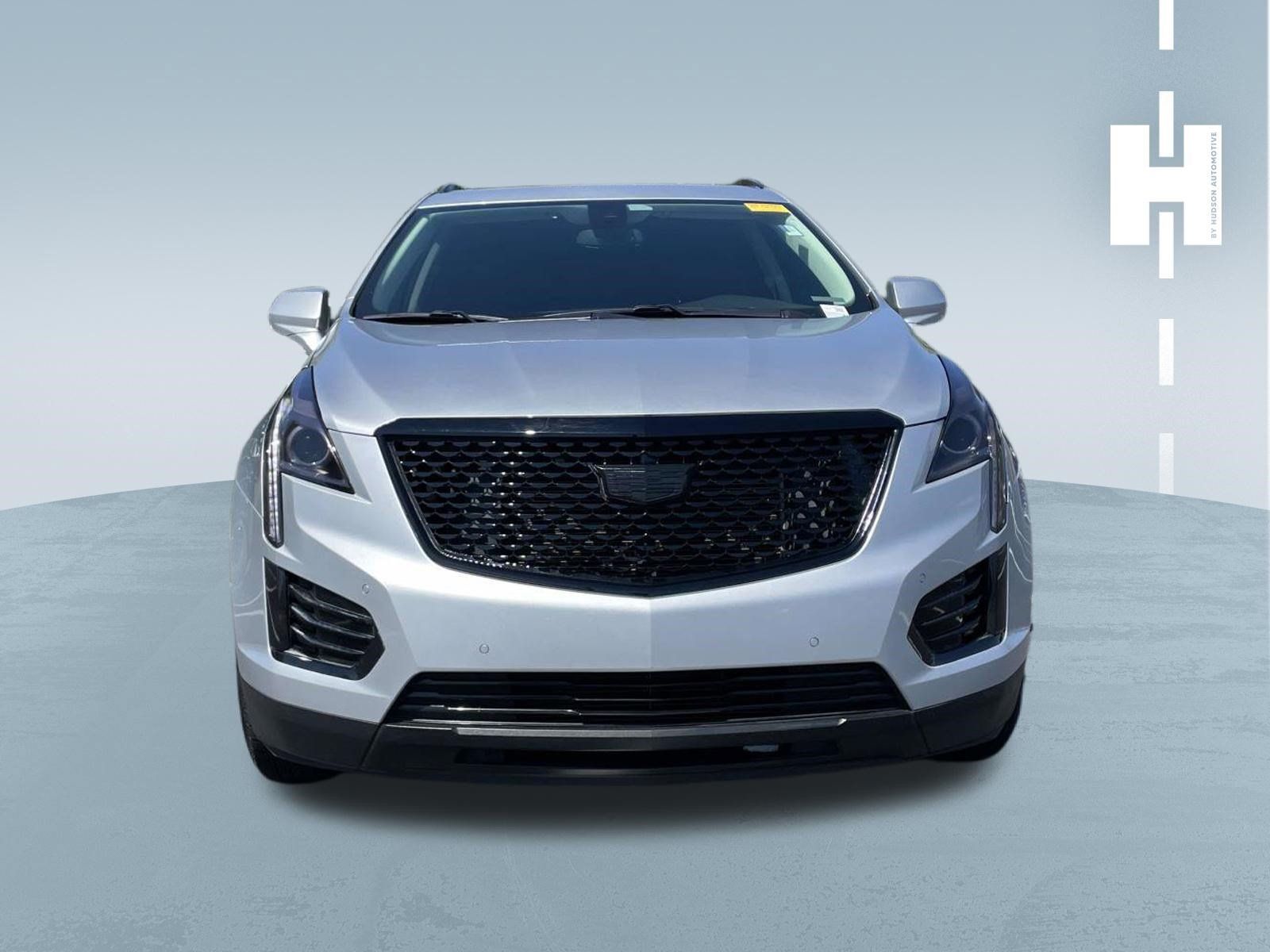 Used 2018 Cadillac XT5 Luxury w/ Driver Awareness Package AWD/4WD image 2