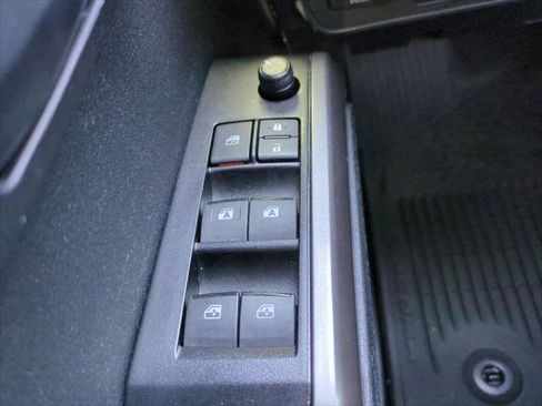 Certified 2023 Toyota Tacoma SR5 image 24