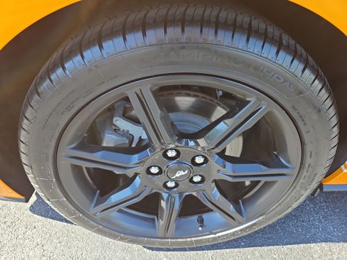 Used 2018 Ford Mustang GT Premium w/ Equipment Group 401A RWD image 15