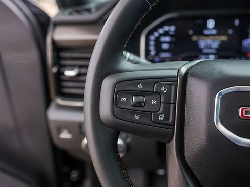 Used 2024 GMC Sierra 2500 AT4 w/ AT4 Premium Plus Package image 17