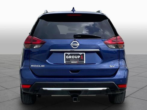 Used 2020 Nissan Rogue SV FWD image 5