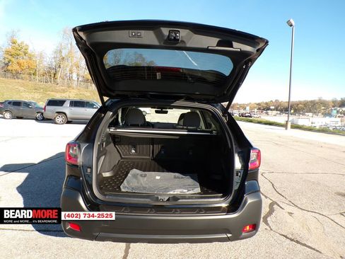 Used 2025 Subaru Outback Premium w/ Popular Package #1A image 16