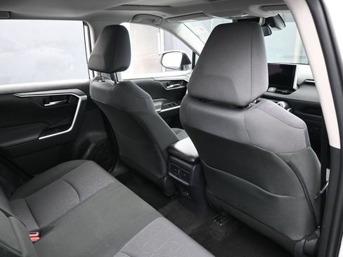 Used 2025 Toyota RAV4 XLE w/ Convenience Package FWD image 44