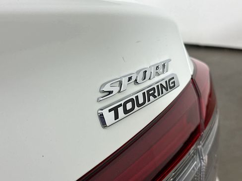Used 2025 Honda Civic Sport Touring image 7