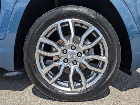 Used 2024 GMC Terrain Denali image 13