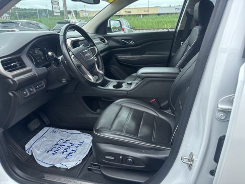 Used 2023 GMC Acadia Denali AWD/4WD image 12