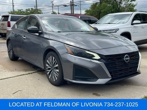 Used 2024 Nissan Altima 2.5 SV FWD image 4