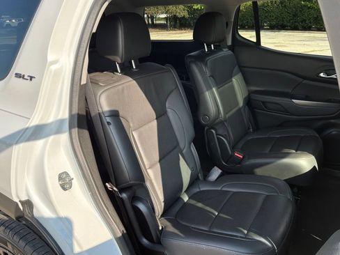 Used 2023 GMC Acadia SLT w/ Elevation Edition FWD image 46