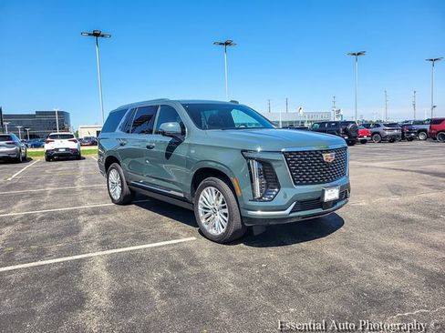 New 2026 Cadillac Escalade Luxury w/ LPO, Floor Liner Package AWD/4WD image 6