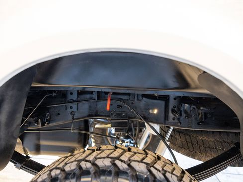 Used 2001 Ford F250 XL image 19