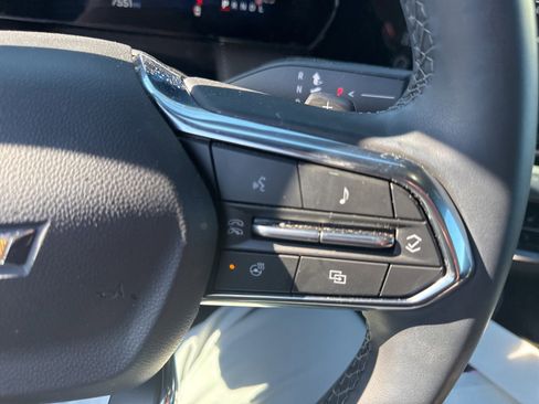 Used 2025 Chevrolet Equinox LT w/ Convenience Package II image 18